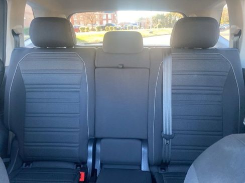 Used 2024 Volkswagen Tiguan S image 31