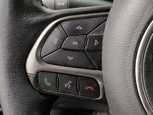 Used 2020 Jeep Renegade Limited w/ Safety and Security Group AWD/4WD image 24