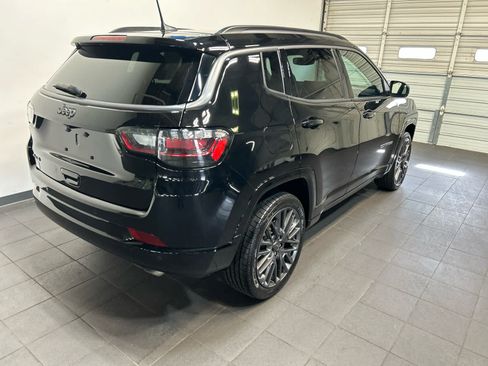 Used 2022 Jeep Compass High Altitude AWD/4WD image 3