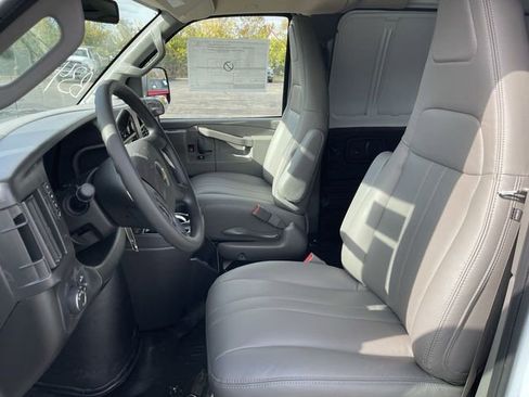 New 2025 Chevrolet Express 2500 Work Van w/ Driver Convenience Package image 6