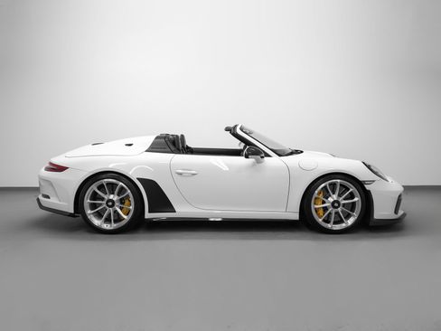 Used 2019 Porsche 911 Speedster image 14
