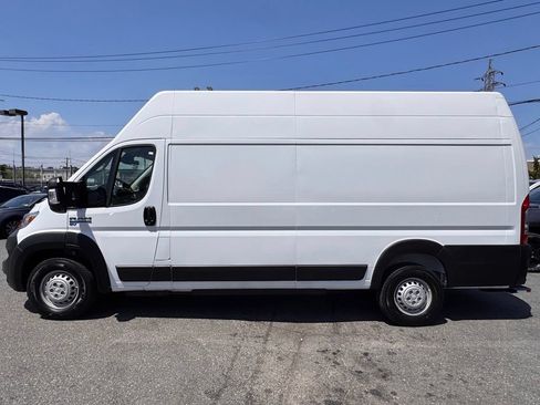 Used 2024 RAM ProMaster 3500 w/ Delivery Van Package FWD image 4