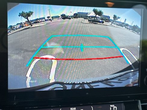 Certified 2024 Toyota Sienna XLE FWD image 23