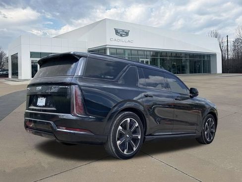 Certified 2026 Cadillac Escalade IQL Sport 1 w/ LPO, Floor Liner Package AWD/4WD image 4