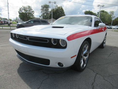 Used 2016 Dodge Challenger SXT Plus image 1