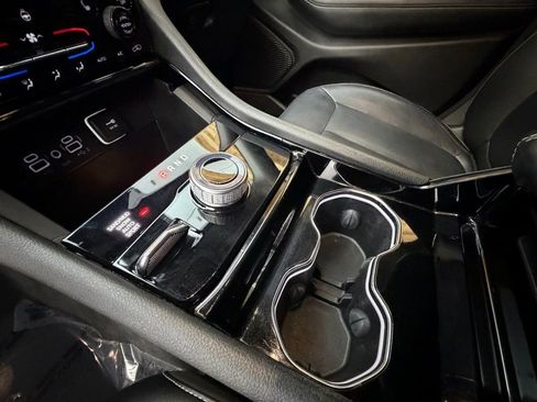 Used 2023 Jeep Grand Cherokee Limited AWD/4WD image 19