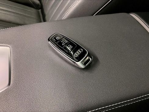 Used 2023 Audi A6 Premium Plus w/ Premium Plus Package image 12