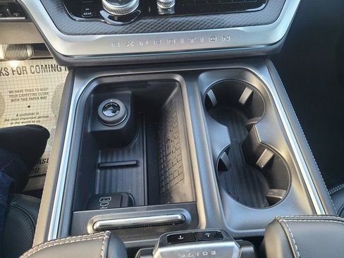 New 2025 Ford Expedition Max Platinum w/ Stealth Performance Package AWD/4WD image 15