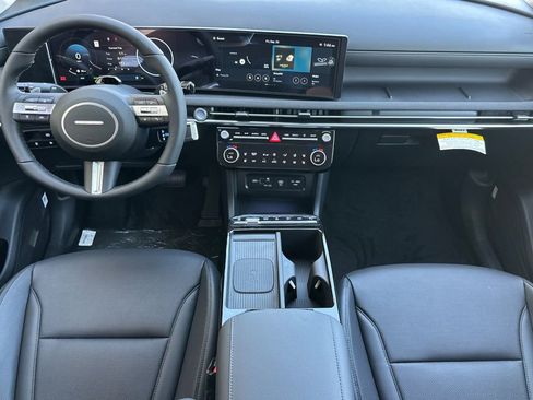 New 2025 Hyundai Tucson Limited image 10