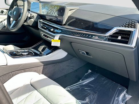 New 2026 BMW X5 sDrive40i w/ M Sport Package image 24
