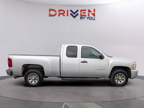 Used 2011 Chevrolet Silverado 1500 LS image 6