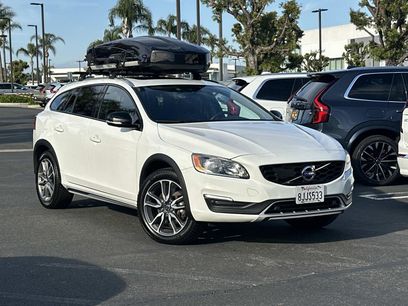 Used 2018 Volvo V60 T5 Cross Country w/ Convenience Package