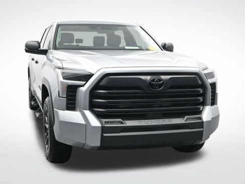 Used 2024 Toyota Tundra SR5 w/ SR5 Convenience Package AWD/4WD image 3