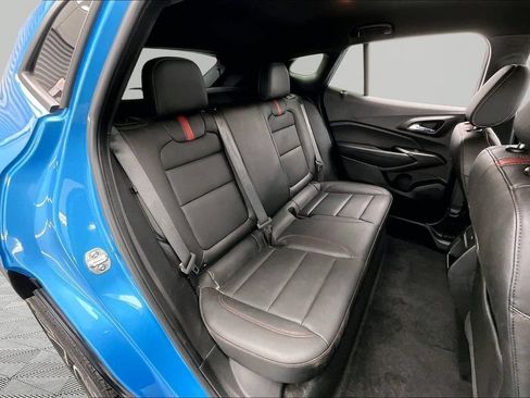 Used 2025 Chevrolet Trax RS w/ Driver Confidence Package FWD image 27