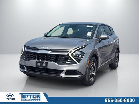 Used 2025 Kia Sportage LX FWD image 1