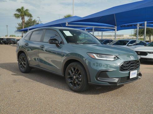Used 2024 Honda HR-V Sport image 3