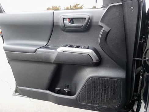 Certified 2023 Toyota Tacoma 4x4 Double Cab image 31