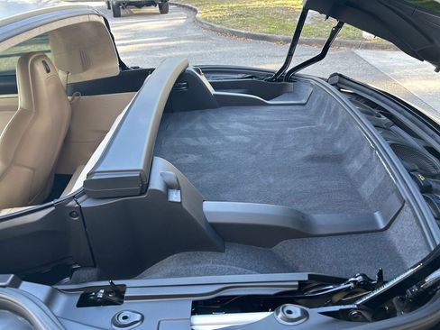 Used 2021 Porsche 911 Targa 4S Heritage Design image 37