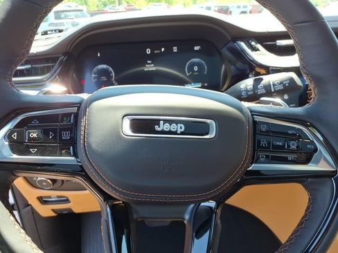 New 2026 Jeep Grand Cherokee Summit AWD/4WD image 9