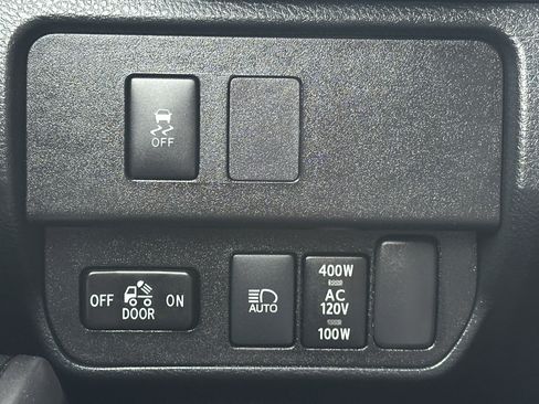 Used 2021 Toyota Tacoma TRD Off-Road image 43