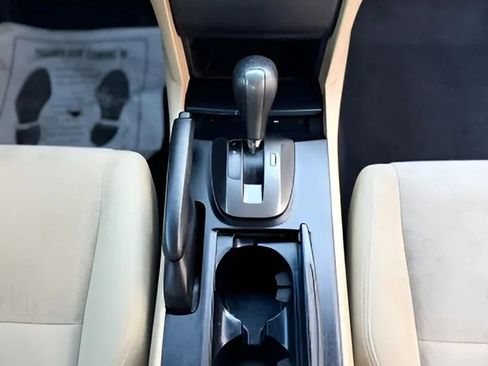 Used 2010 Honda Accord LX-S image 25