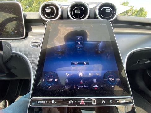 Used 2025 Mercedes-Benz C 300 4MATIC Sedan image 18