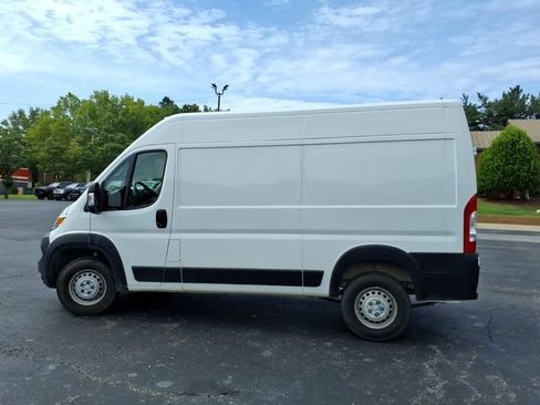Used 2025 RAM ProMaster 2500 w/ Convenience Group FWD image 28