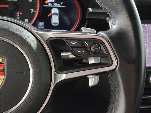 Used 2021 Porsche Macan image 33