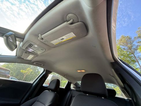 Used 2018 Chevrolet Malibu LT image 51