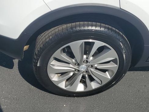 Certified 2020 Buick Encore Preferred FWD image 5