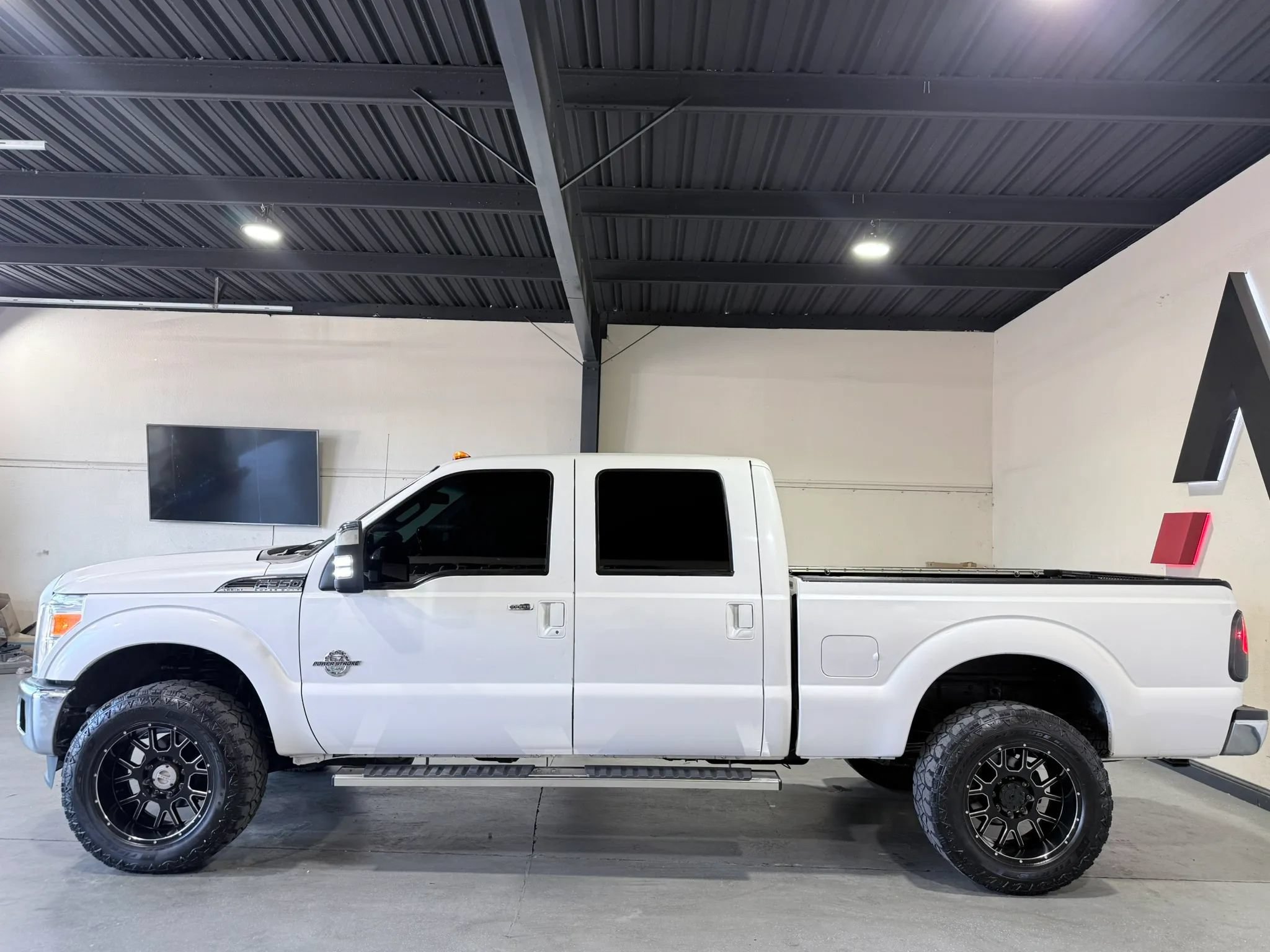 Used 2011 Ford F350 Lariat w/ Chrome Pkg AWD/4WD image 5