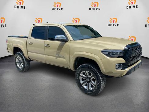 Used 2017 Toyota Tacoma Limited w/ Tow Package AWD/4WD image 3