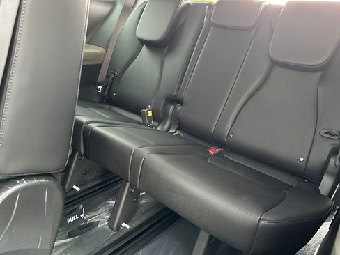 New 2026 Kia Carnival LXS image 15