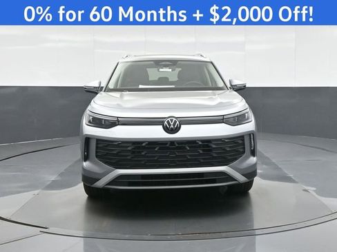 New 2026 Volkswagen Tiguan SE AWD/4WD image 2