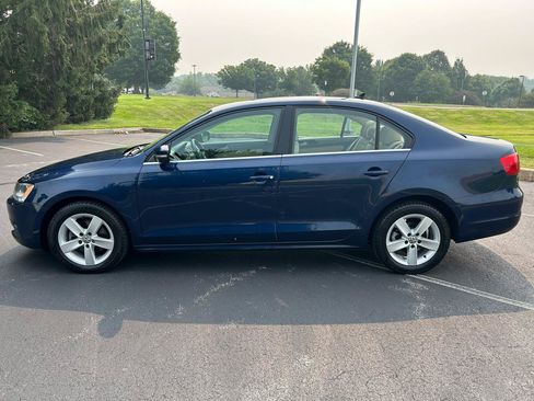 Used 2013 Volkswagen Jetta TDI FWD image 8