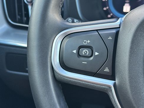 Certified 2023 Volvo XC60 B5 Core w/ Climate Package image 28