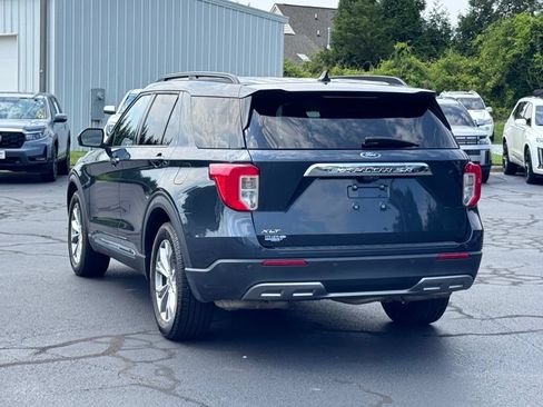 Used 2023 Ford Explorer XLT w/ Equipment Group 202A RWD image 14