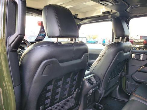 Used 2022 Jeep Gladiator Mojave w/ Cold Weather Group image 24