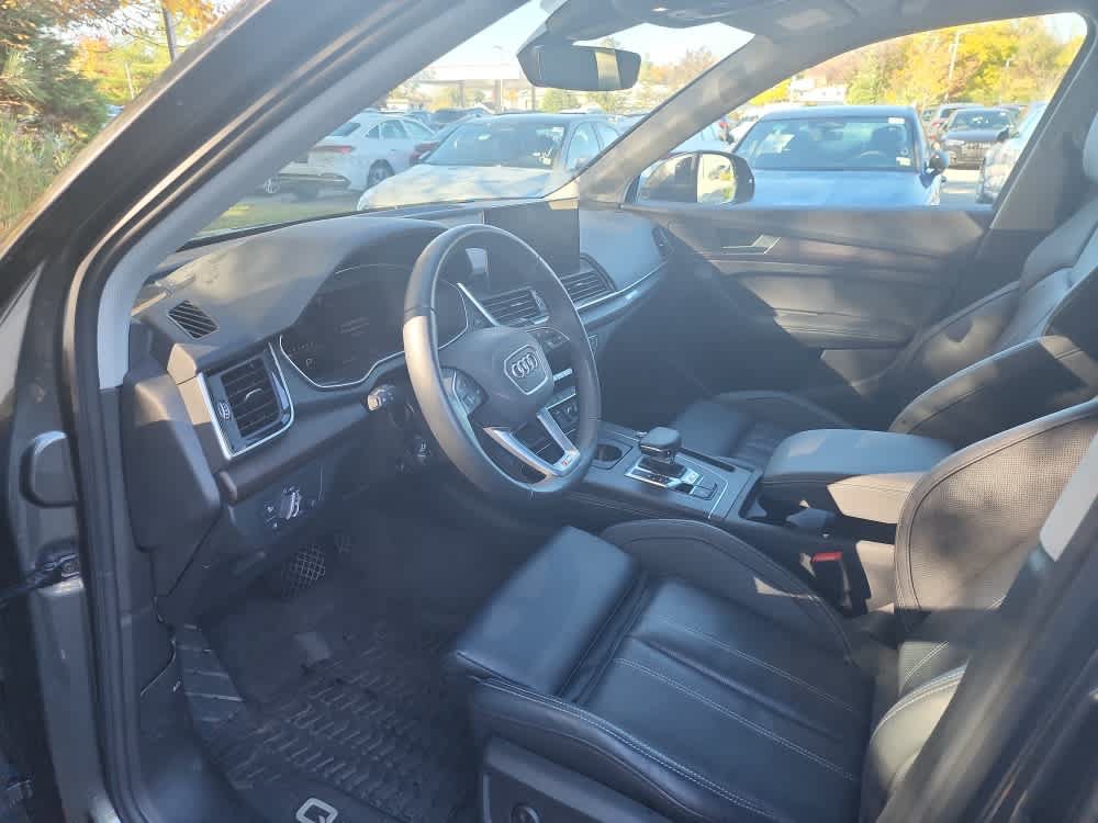 Used 2024 Audi Q5 2.0T Premium Plus w/ Premium Plus Package AWD/4WD image 19