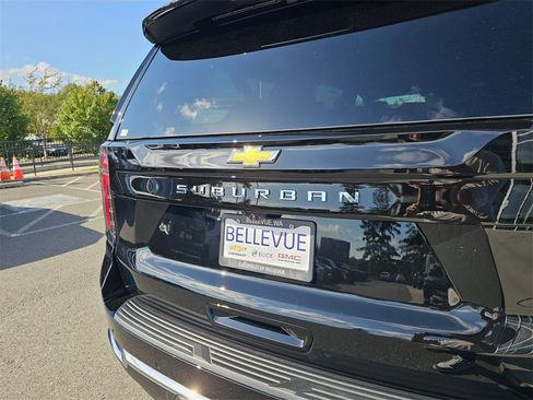 New 2025 Chevrolet Suburban LS w/ Max Trailering Package image 15