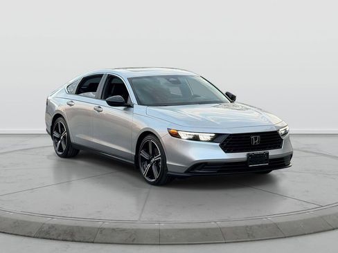 Used 2024 Honda Accord Sport image 1