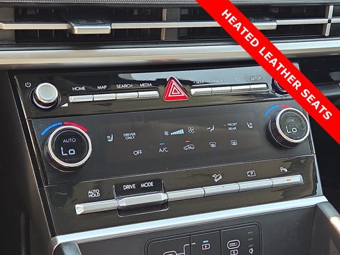 Used 2024 Hyundai Santa Fe SEL FWD image 19