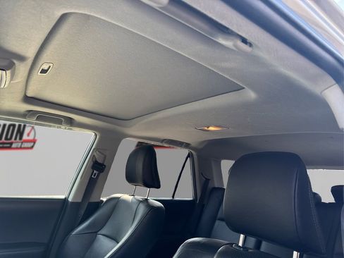 Used 2020 Toyota 4Runner Limited image 17