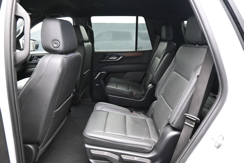 Used 2025 GMC Yukon Denali AWD/4WD image 24