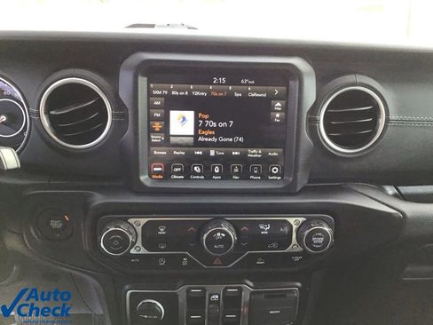 Used 2022 Jeep Wrangler Unlimited Sahara image 37