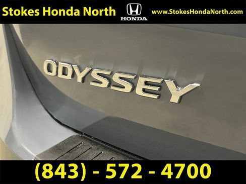 New 2026 Honda Odyssey Touring image 7