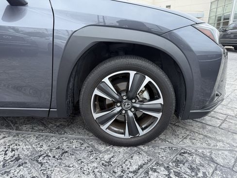 Used 2024 Lexus UX 250h FWD image 9