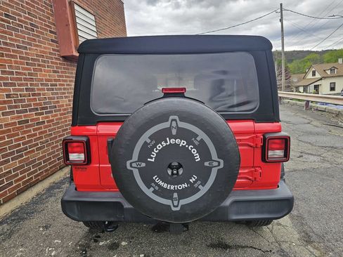 Used 2019 Jeep Wrangler Unlimited Sport S AWD/4WD image 4