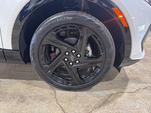 New 2025 Chevrolet Equinox EV RS w/ Convenience Package II image 9