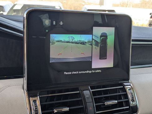 Used 2021 Lincoln Navigator L Reserve image 16